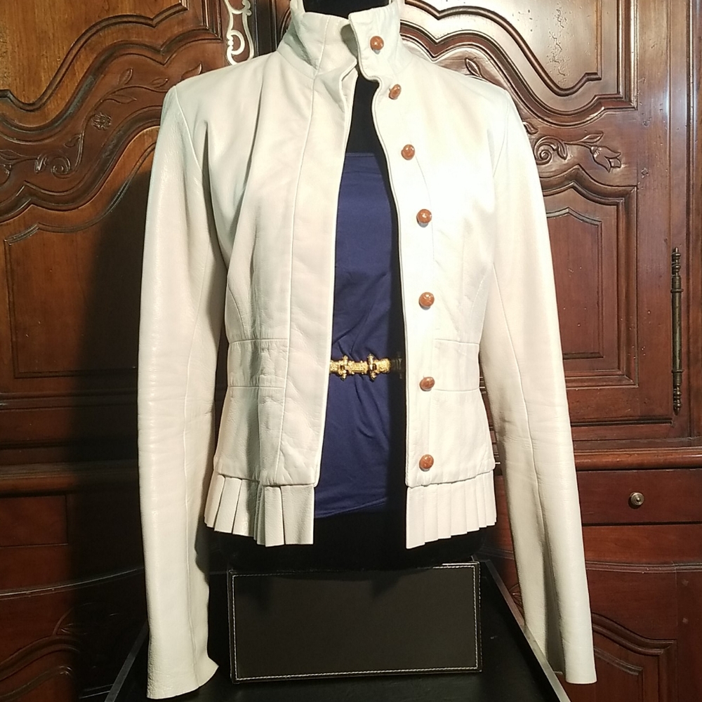 IVORY CALF SKIN LEATHER JACKET WITH BROWN BUTTONS